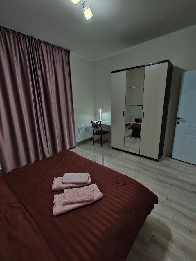 2 комнатная нурсат жк алтын шанырак Apartment Shymkent
